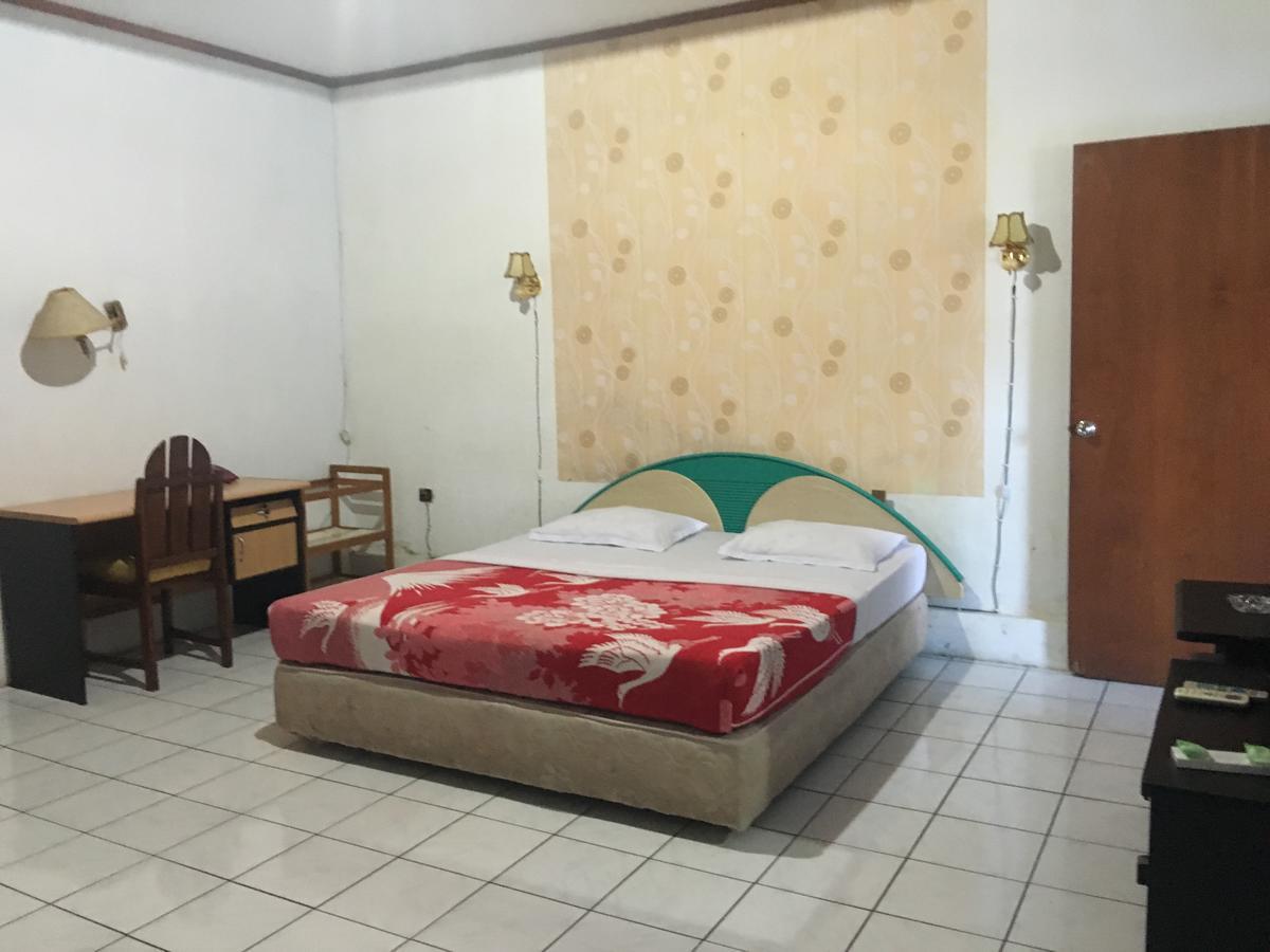 Tamasya Garden Hotel Kotamobagu ภายนอก รูปภาพ